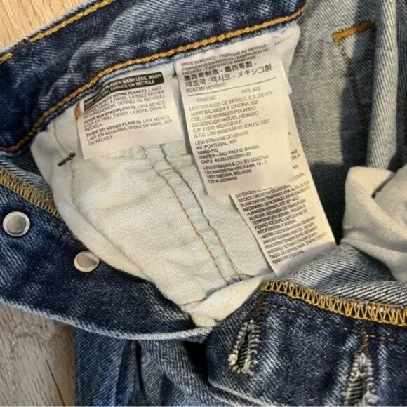 Levi’s straight leg high rise jeans light wash size 31 W - Picture 7 of 15